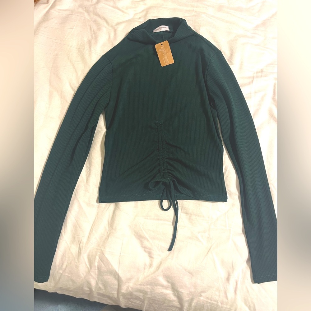 Vestique small green cropped turtle neck